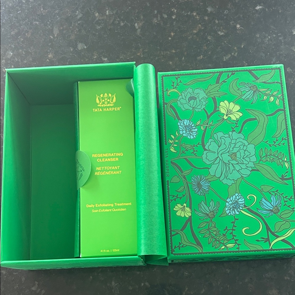 Tata Harper Green Floral Box with Cleanser